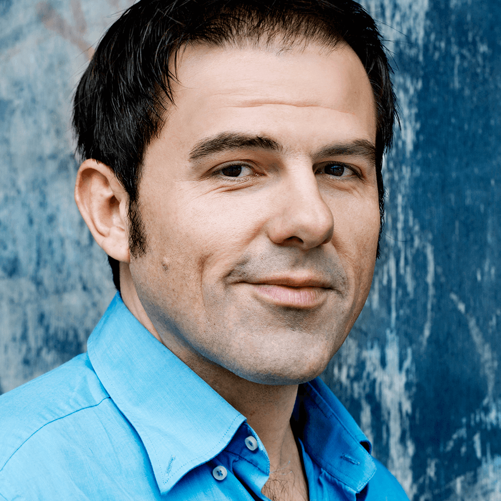 Carlos Lobo Stimm und Truppi